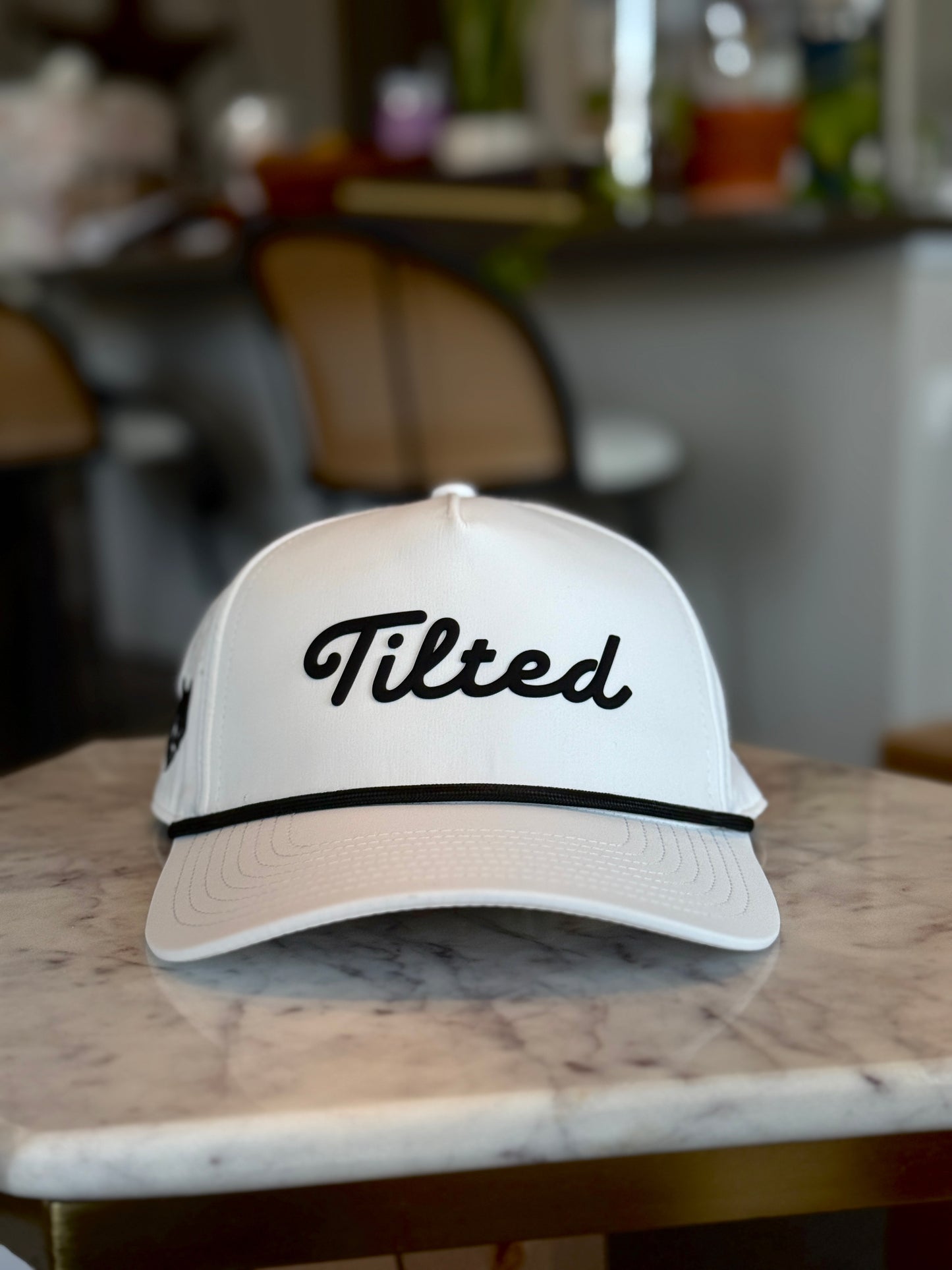 TILTED GOLF HAT-WHITE